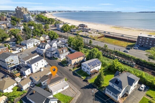 Building Photo - 15 Avalon St