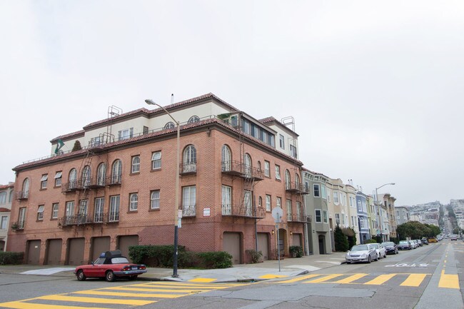 Building Photo - 3560 Divisadero