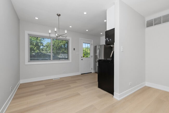 Building Photo - 16822 91st Ave