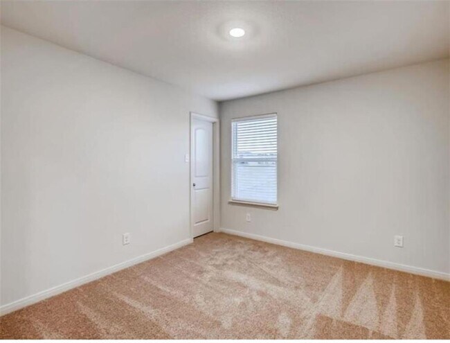 Building Photo - 3891 Trail de Paris