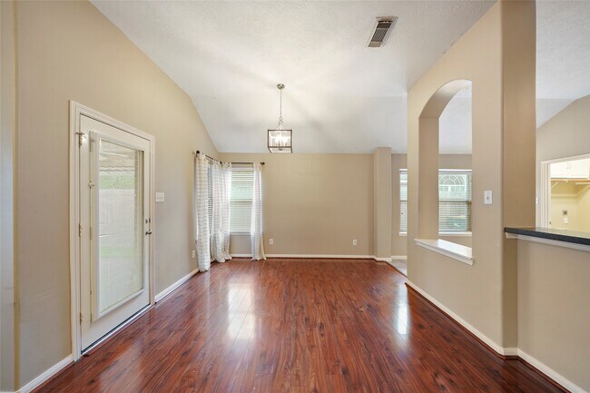 Building Photo - 6903 Summer Bridge Ln