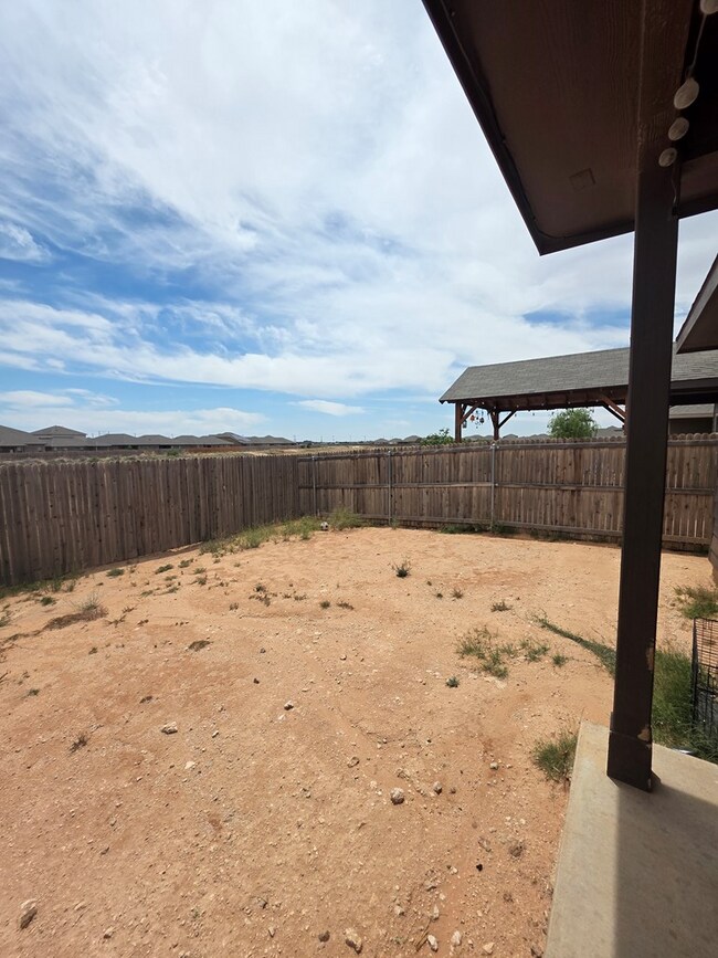 Building Photo - 7338 W Pile Ranch Rd