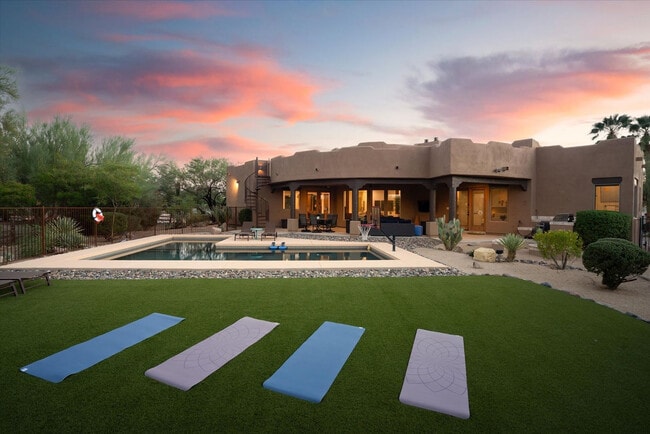 Building Photo - 6708 E Calle de Las Estrellas Rd