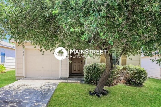 Building Photo - 3 Bedroom Pet-Friendly Home in San Antonio, TX with Main Street Renewal