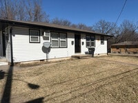 Building Photo - 1411 Lowe St