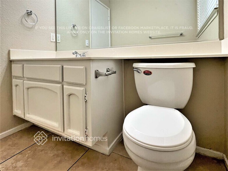 Building Photo - 8048 Bucks Harbor Way