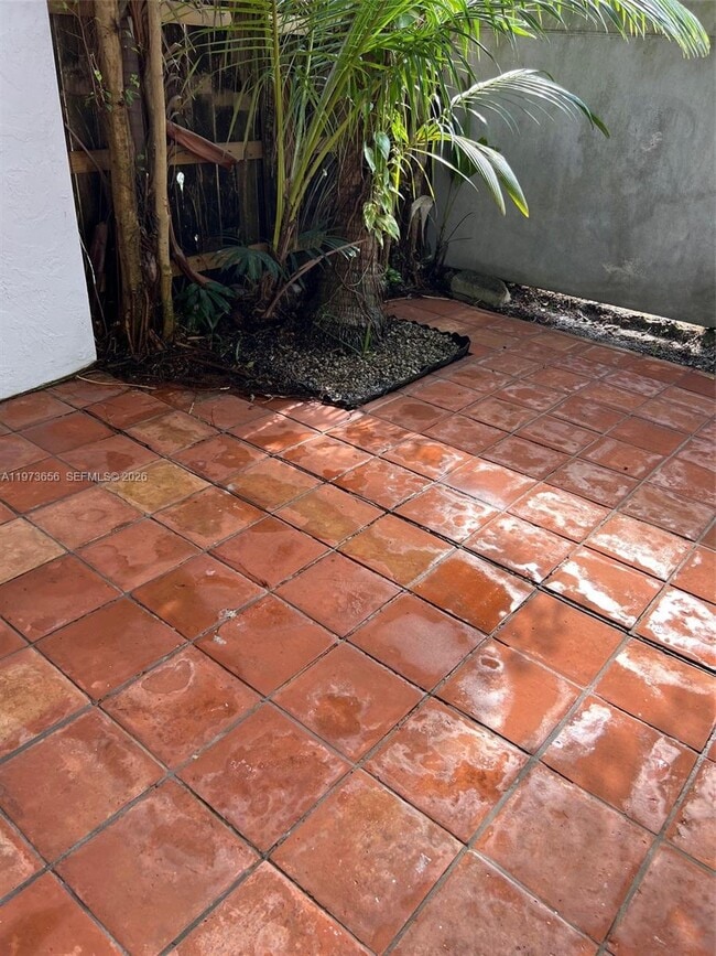 Building Photo - 202 NE 211th Terrace