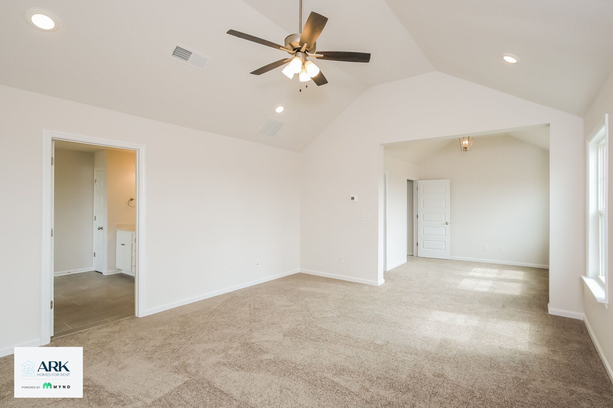 Building Photo - 6059 Bakerville Ln