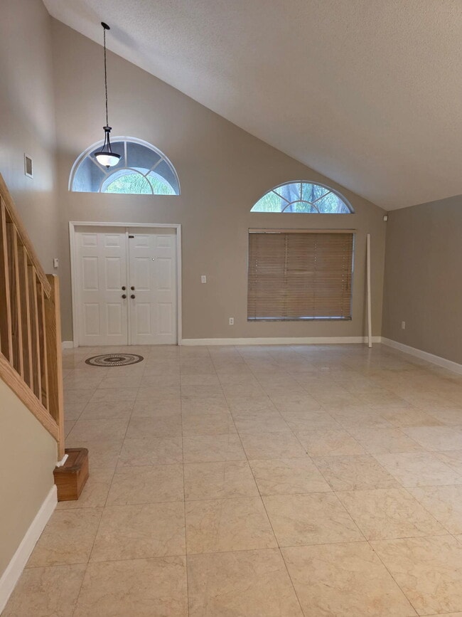 Building Photo - 1350 NW 143rd Ave