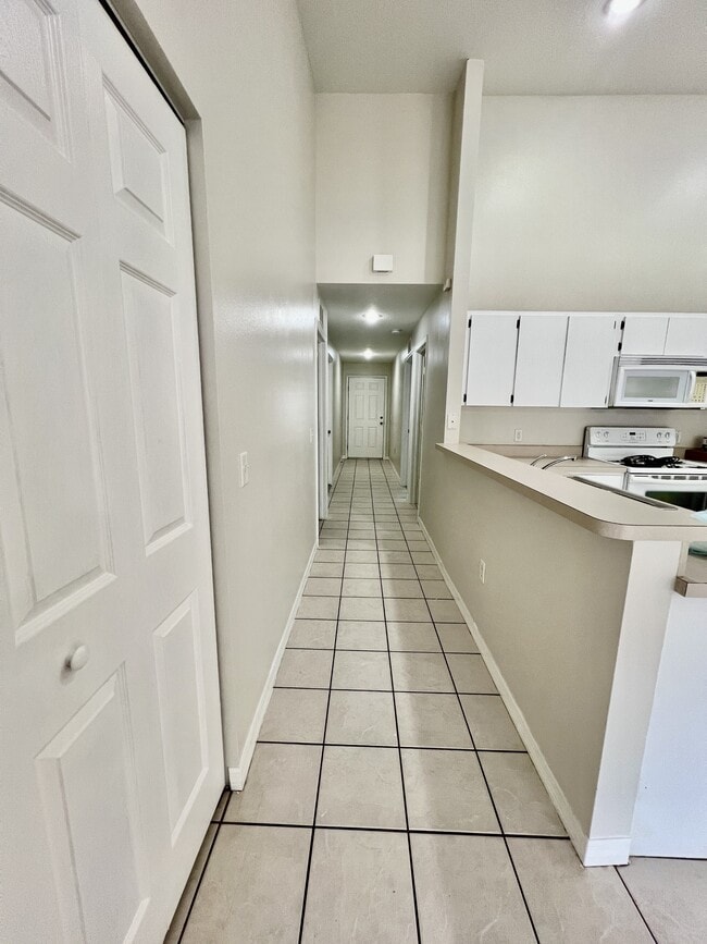 Building Photo - 37228 Grassy Hill Ln