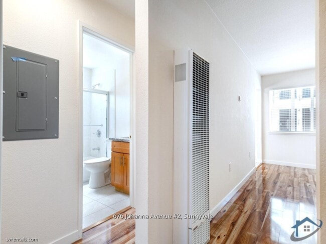 Building Photo - 676 Johanna Ave