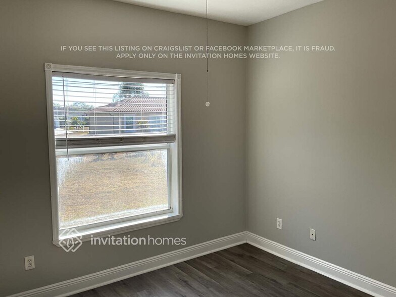 Building Photo - 1462 SW California Blvd