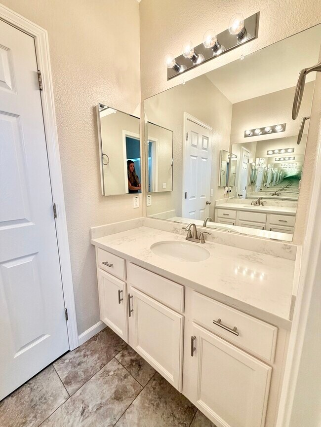Building Photo - Spacious 5-Bedroom Rocklin Home with Private Backyard Oasis