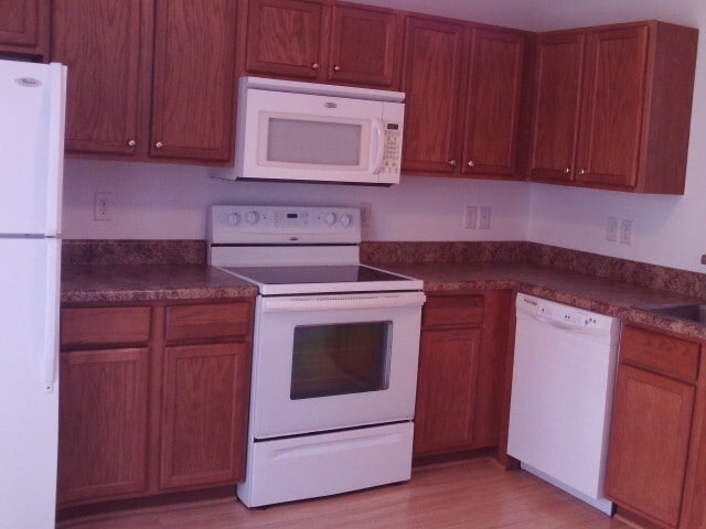 KITCHEN - 4317 Eleanors Way