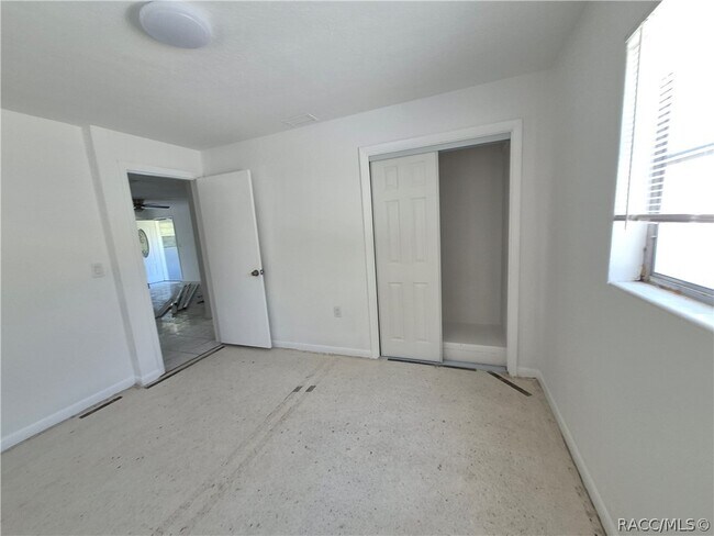 Building Photo - 41 S Lincoln Ave