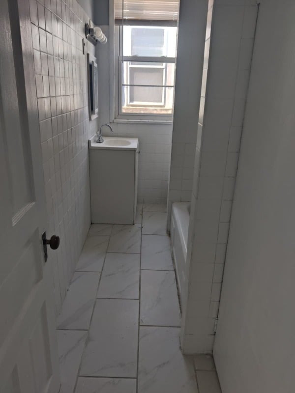 Building Photo - 728 E Ontario St