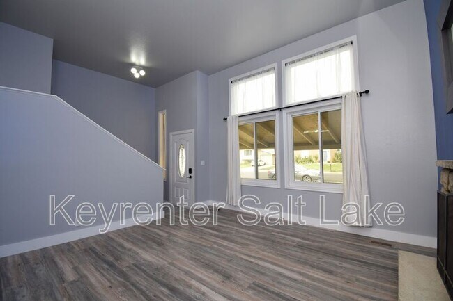 Building Photo - 6131 Misty Way