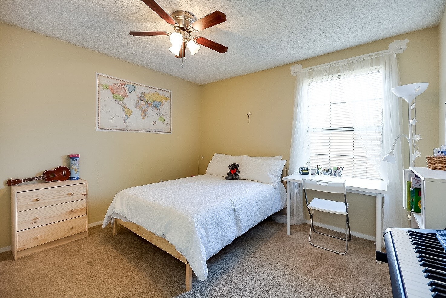 Building Photo - 218 N Texas Blvd