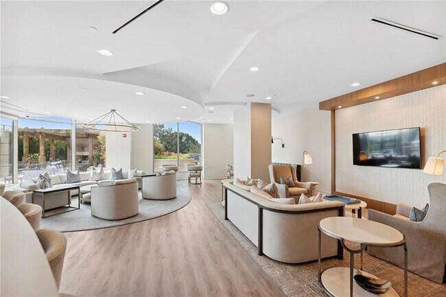 Building Photo - 2795 Peachtree Rd