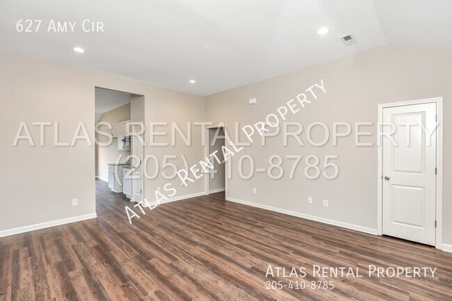 Building Photo - 627 Amy Circle Tuscaloosa, AL 35404