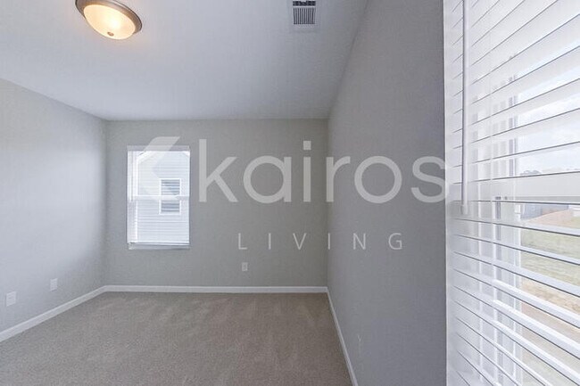 Building Photo - 7355 Foggy River Dr