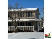 Building Photo - 505 Kamran Dr NW