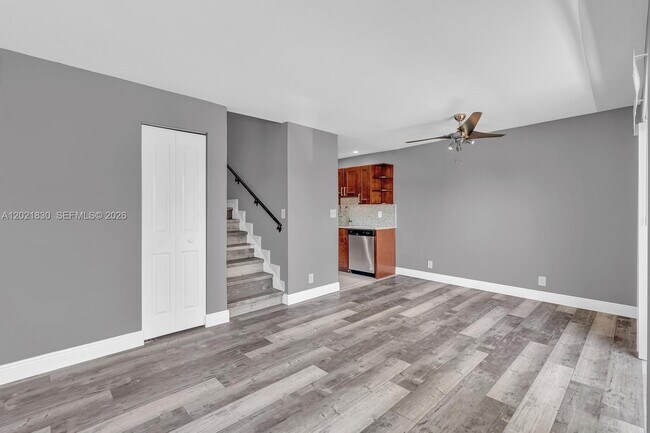 Building Photo - 8911 NW 28th Dr