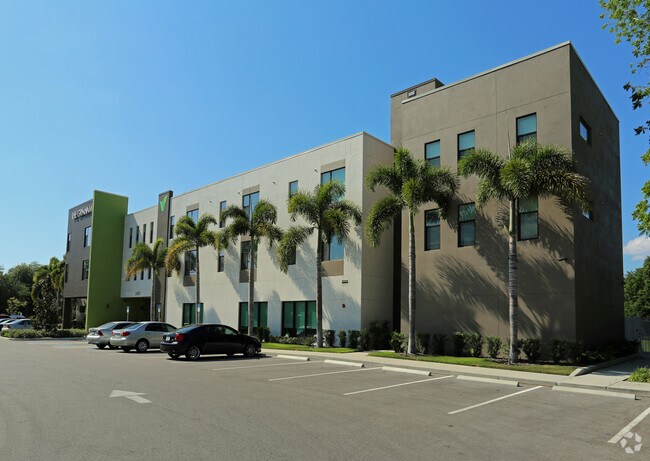 The Graham at Gracepoint Tampa, FL Apartment Finder