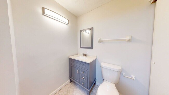 Building Photo - 5285 Portland St