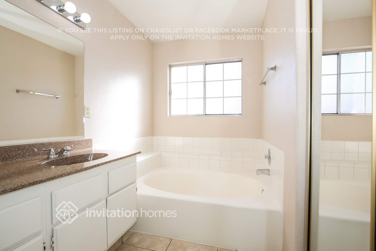 Building Photo - 2116 Running River Rd