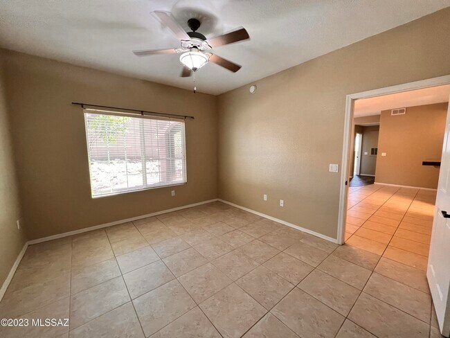 Building Photo - 1500 E Pusch Wilderness Dr