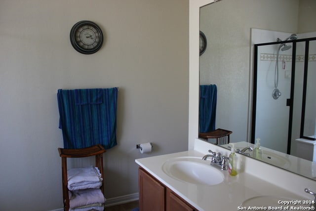 Building Photo - Great 4 Bedroom, 3 Bathroom Home Available in Scenic Hills (Cibolo/Schertz) Realtor Commission: $600