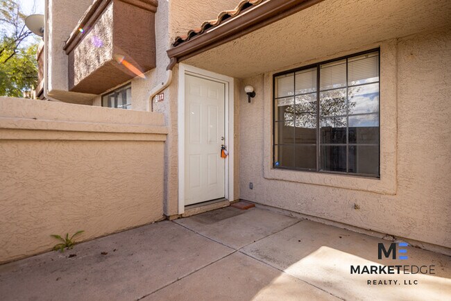 Building Photo - 2Bed/2Bath Home at Alma School/Southern! J...