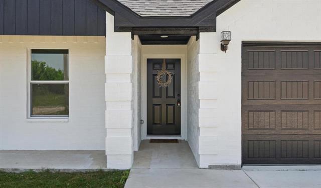 Building Photo - 9413 Prairieview Dr