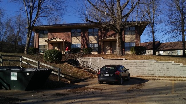 Primary Photo - Crestview Apartments