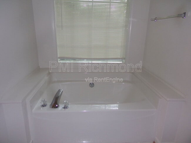 Building Photo - 13908 Bridgetown Cir