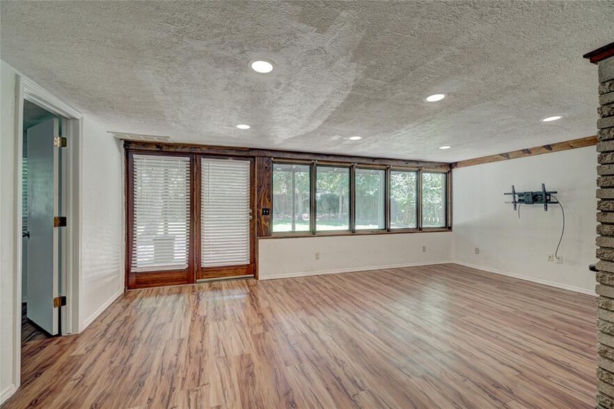 Building Photo - 1124 Merrymen Grn