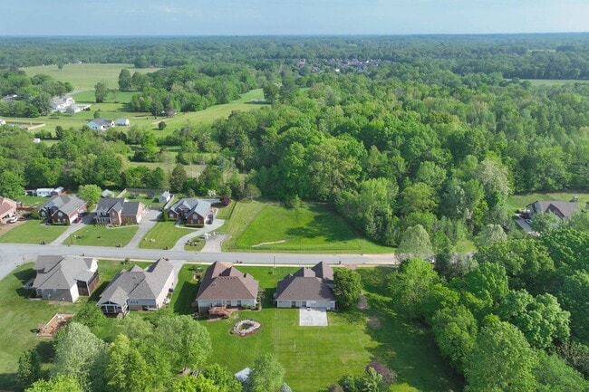 Building Photo - **BEAUTIFUL, WELL-MAINTAINED BRICK HOME ON A LOVELY 0.63-ACRE LOT IN A DESIRABLE NEIGHBORHOOD**