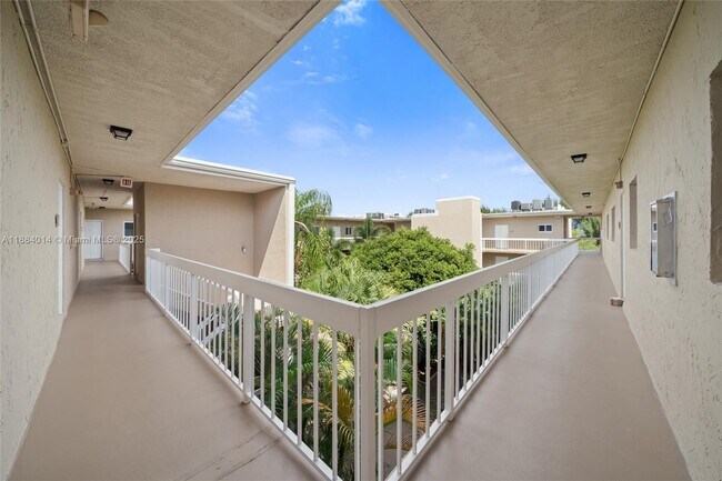 Building Photo - 7920 Camino Real