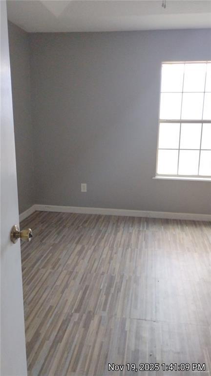 Building Photo - 13 Lake View Dr