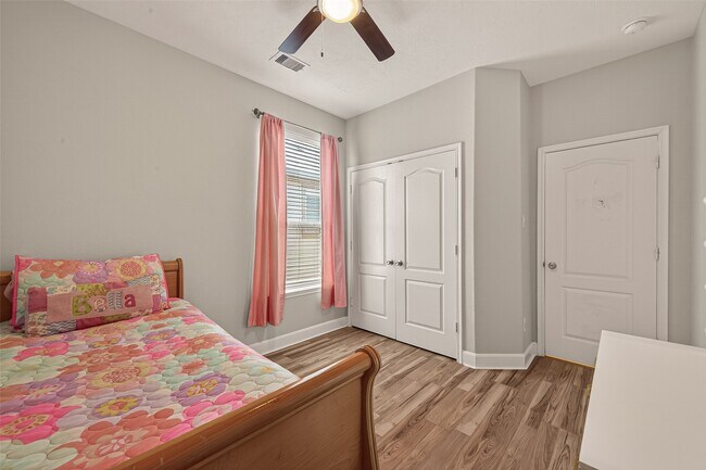 Building Photo - 4418 Brinton Saddle Ln