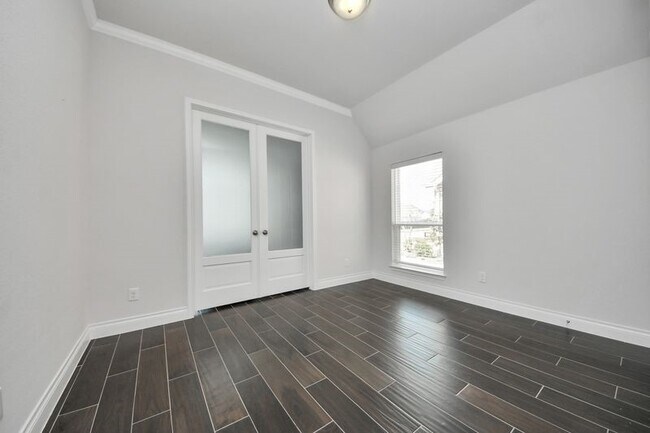 Building Photo - 28065 Woodland Bend Way