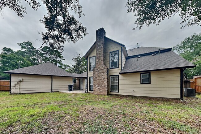 Building Photo - 11942 Hillbrook Dr