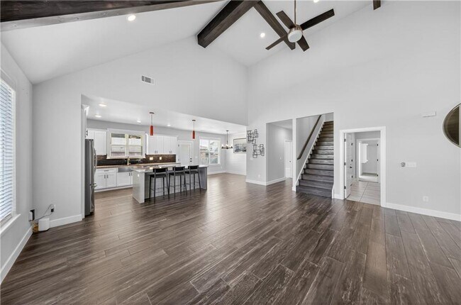 Building Photo - 1140 Hope St