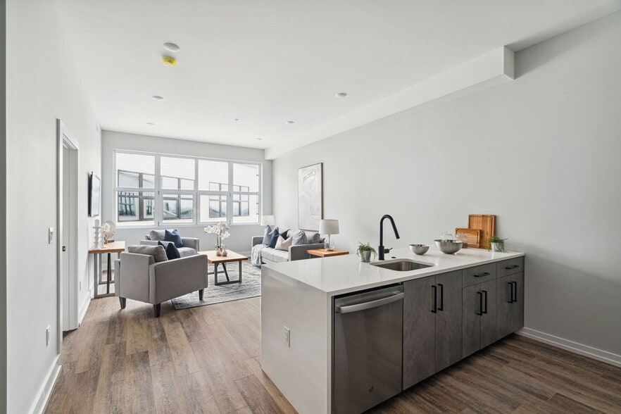 Building Photo - The Washington Apartments