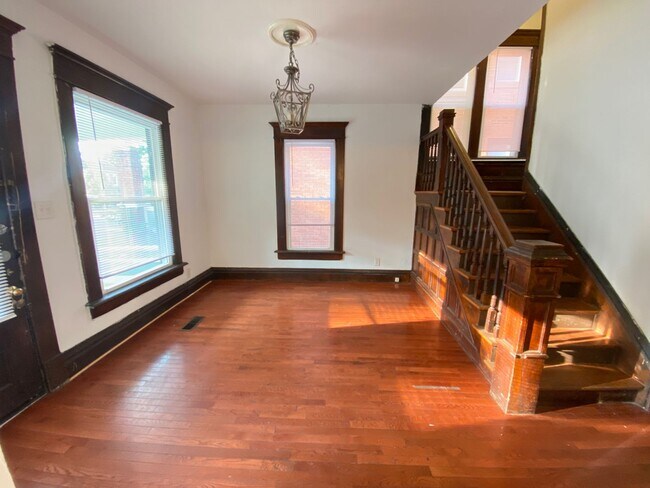 Building Photo - 1837 N 4th St