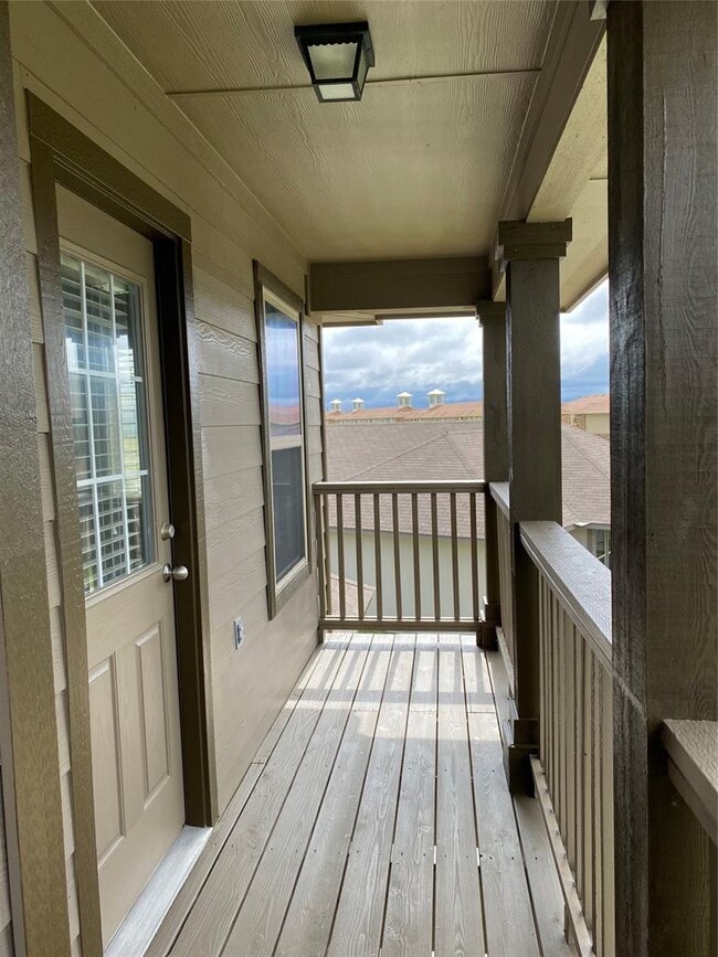 Building Photo - 304 Azurite Dr