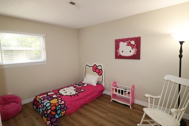Bedroom 2 - 2808 Daytona Dr