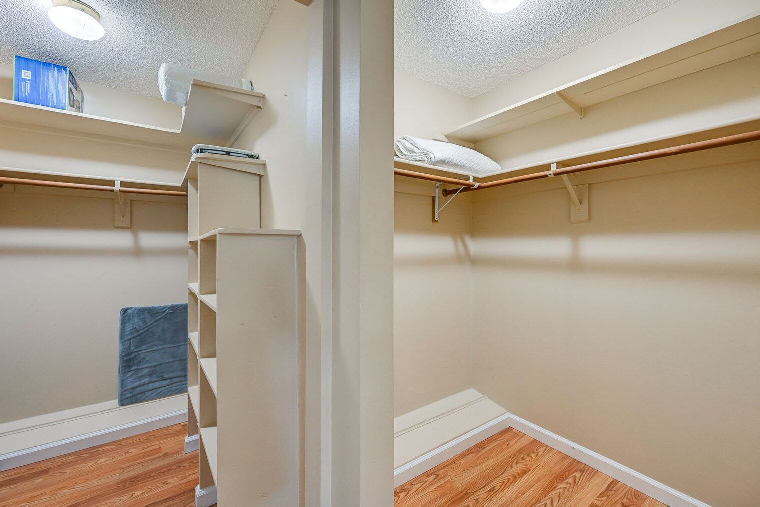 Building Photo - 4261 Pearl Harbor Dr