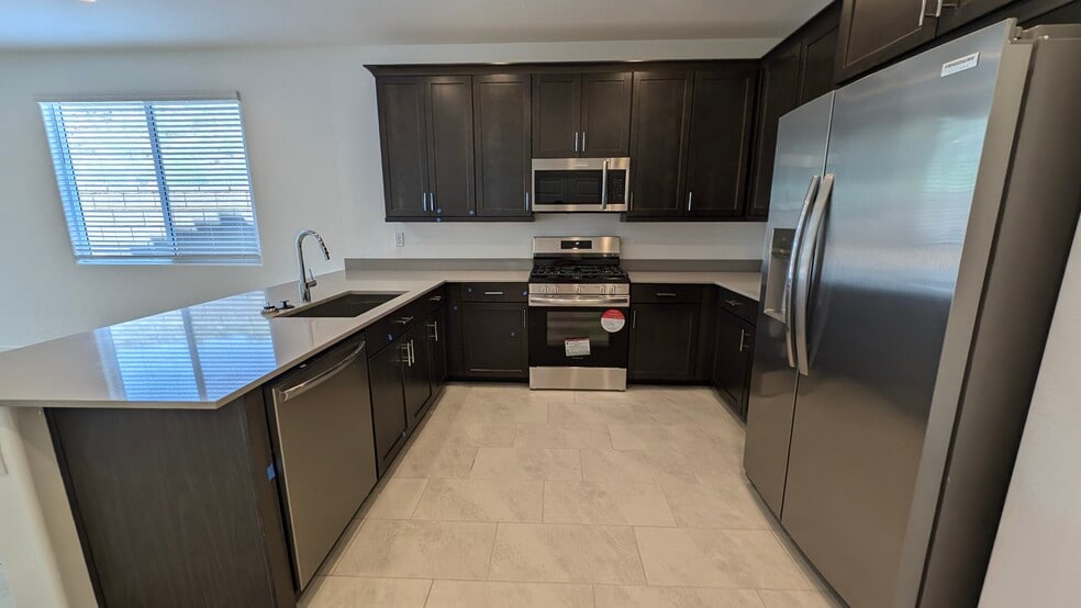 Building Photo - 3179 W Morning Vista Ln